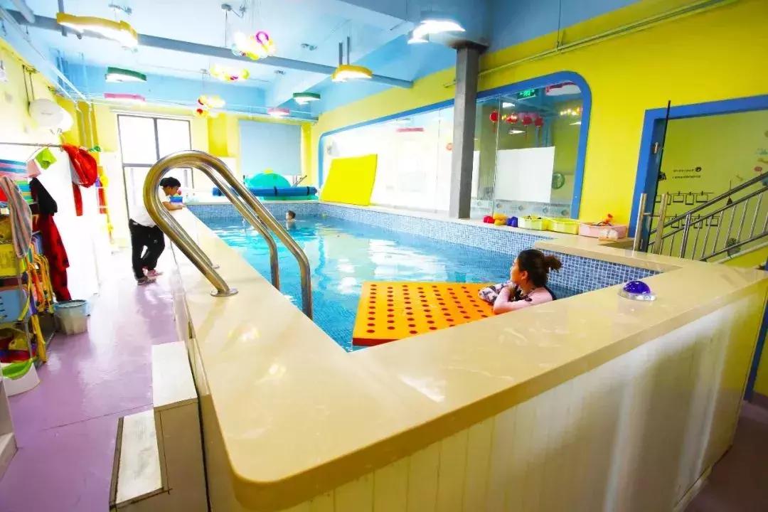 想创业、找项目的快看！门头沟品牌婴幼儿游泳馆火爆转让