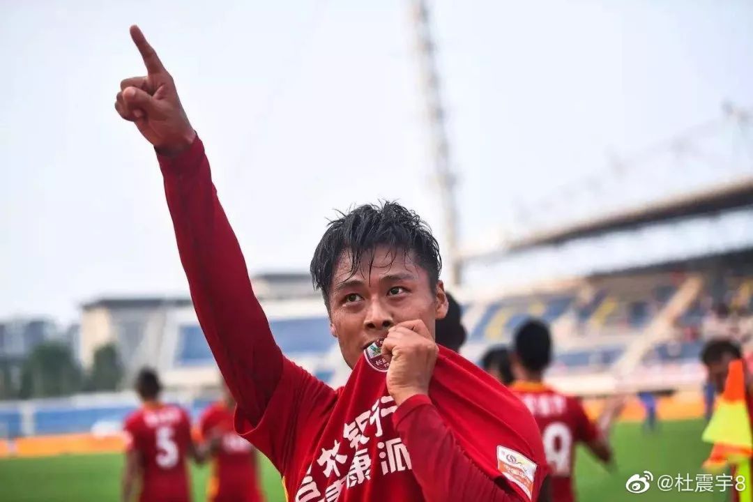 杜震宇足球训练,足球报专访杜震宇