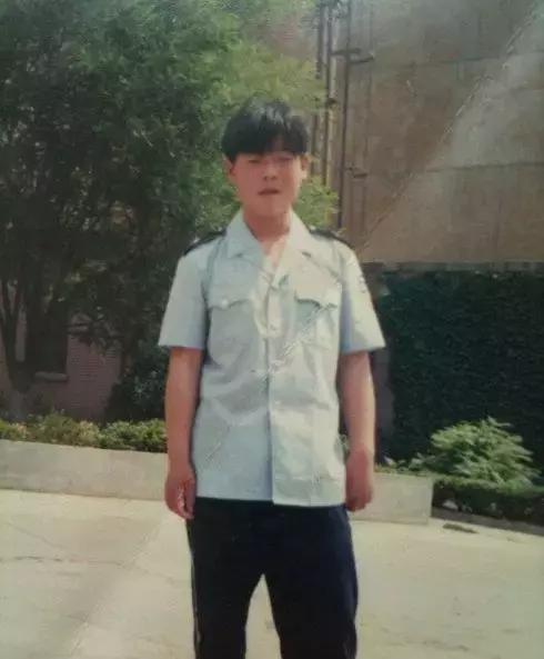 岳云鹏和郭德纲陈年往事,哪一年岳云鹏14岁郭德纲26岁