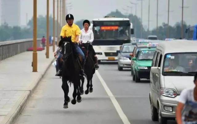 对方微信号怎么解密,怎样破解别人的微信