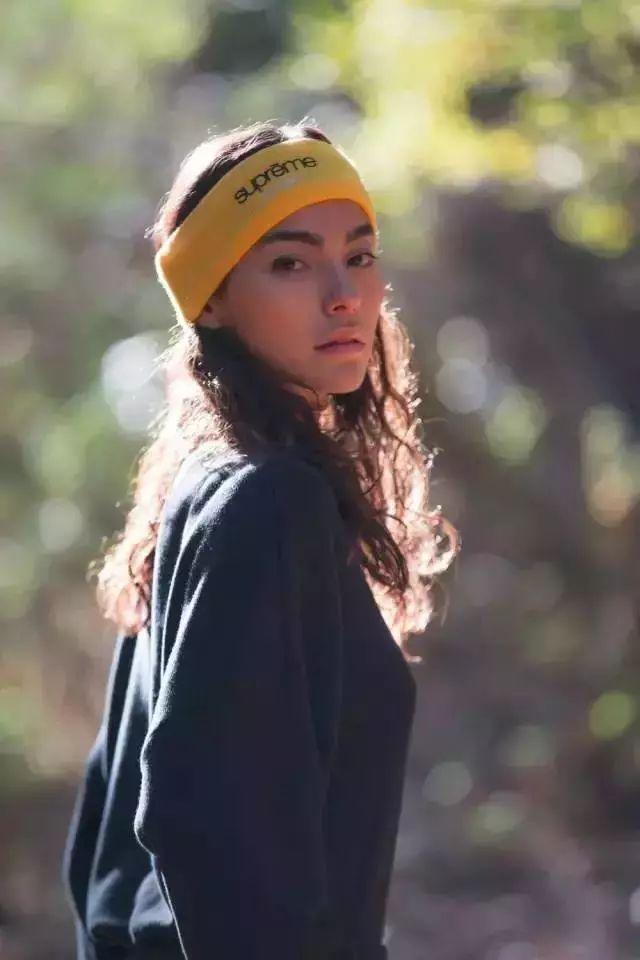 趋势|发带绑一绑，让新的一年从头开始美