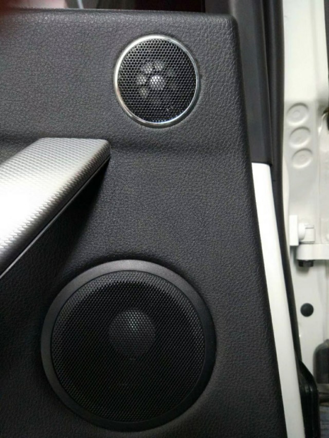 宝马530哈曼音响效果,宝马16个喇叭哈曼