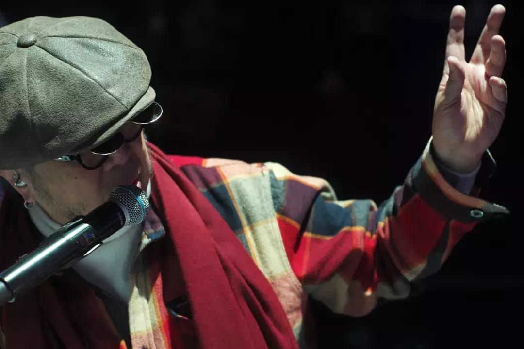 新喜剧之王主题曲疾风,新喜剧之王主题曲疾风粤语