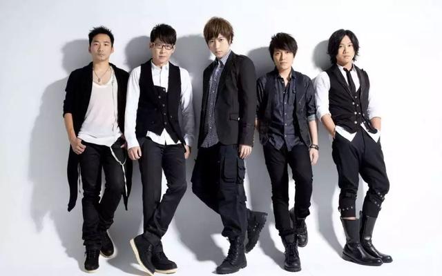 一首适合一个人静静聆听的歌,10首适合一个人听的歌