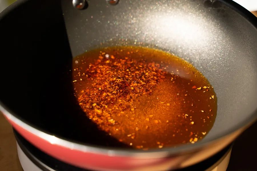 被薇娅直播间榨干零食预算后，写出了这篇测评报告（上）