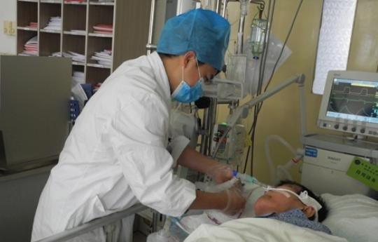 男生报考护理专业会比女生容易吗,单招男生护理学专业就业前景