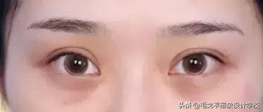 怎么画眼妆才不显脏,怎么防止眼妆花