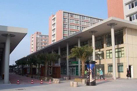 上海学费最贵的国际学校,上海四所最贵大学