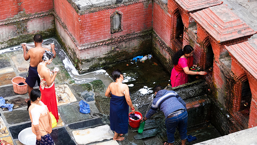 尼泊尔十堰,尼泊尔为什么这么穷