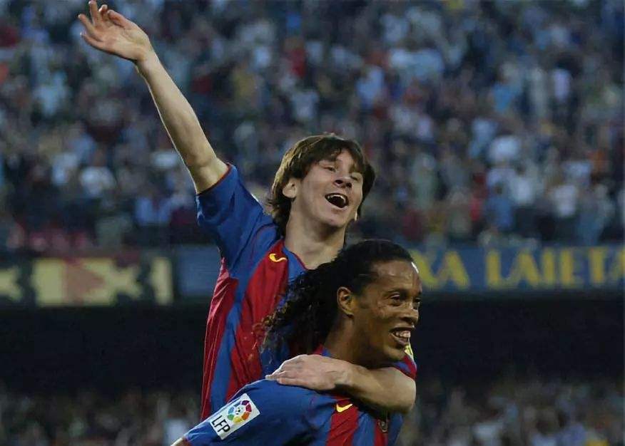 实况以前梅西和c罗二选一,实况足球c罗和梅西在一个球队