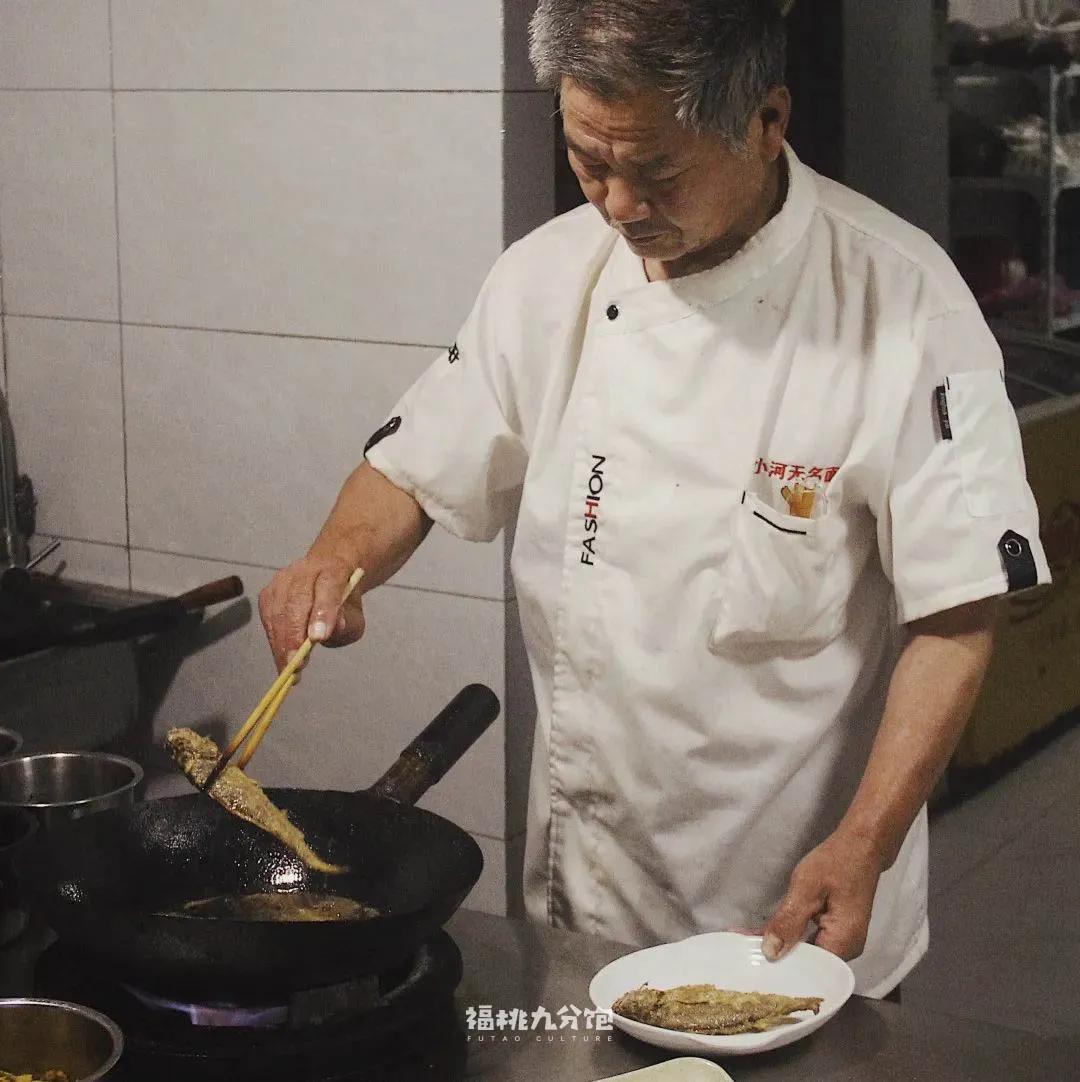 王宝强吃面道士下山,道士下山吃面图片