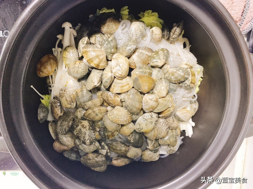 好吃的花甲粉丝煲花甲汤,冬日暖胃还美味的香锅花甲粉丝煲