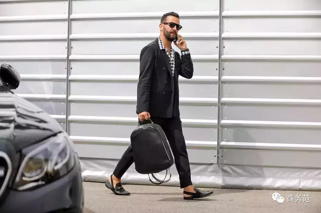 男士双肩包品牌排行榜前十名,双肩包品牌排行榜前十名时尚大气