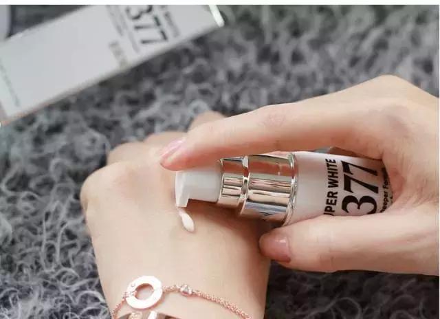 城野医生能收缩毛孔吗,城野医生毛孔收敛焕肤水