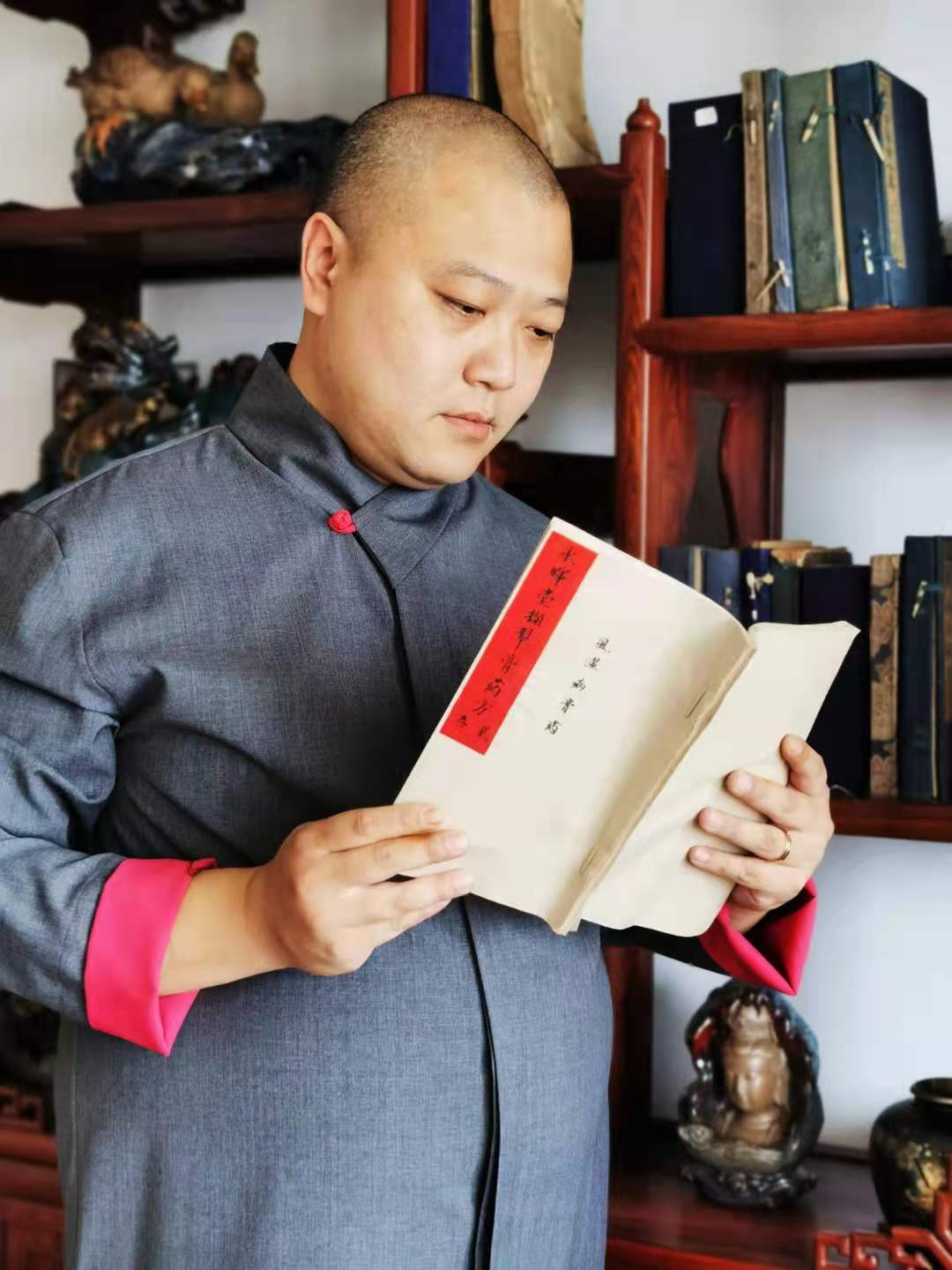 沈阳小伙李聪男痴迷中医,沈阳小伙李聪针灸地址