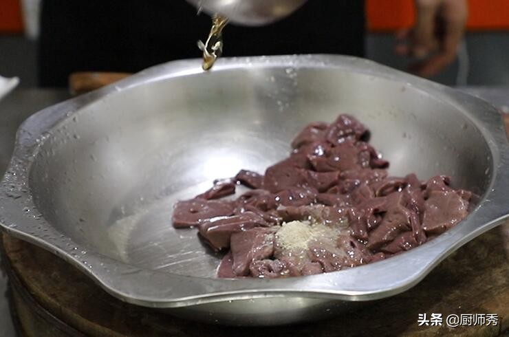 猪肝最好吃15种吃法,猪肝这样做不腥不柴鲜嫩滑口