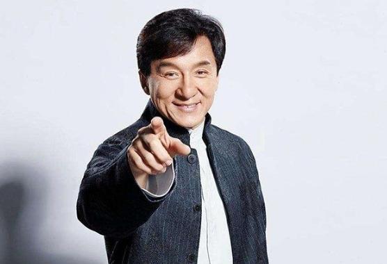 成龙拍戏被打的最惨是哪一部戏,武打明星感动