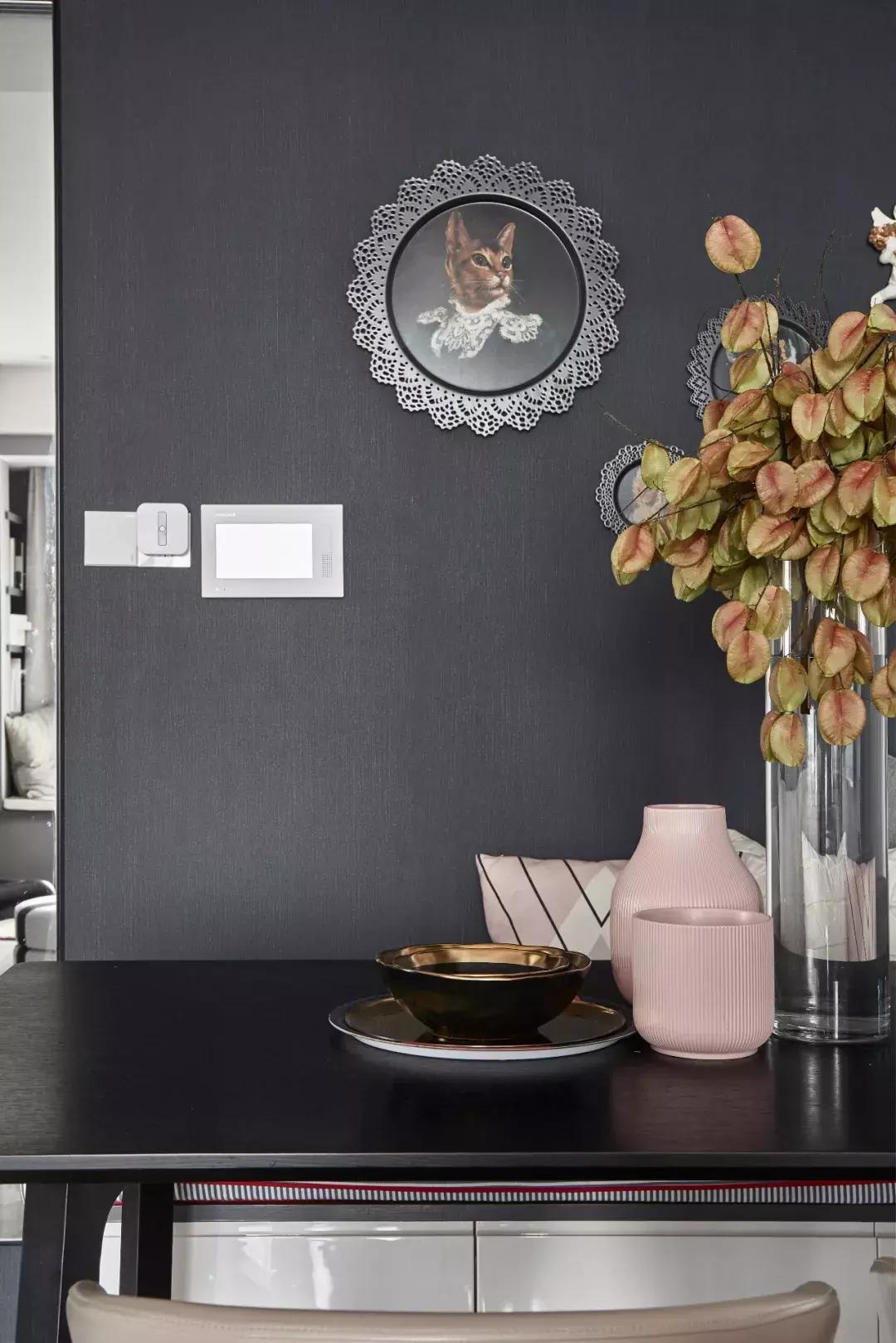 烟粉色的高级灰 (高级感十足的灰粉色)