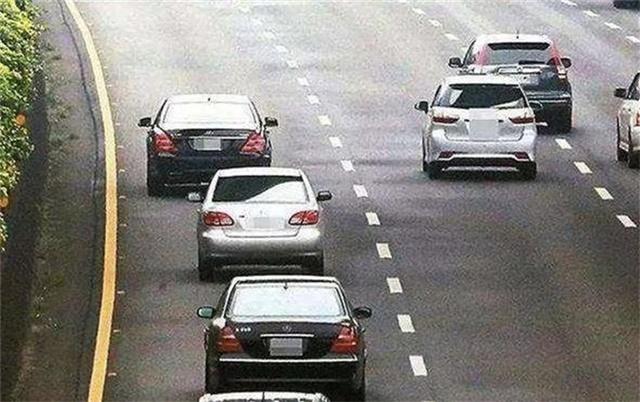 跑一公里为啥满头大汗,跑一公里就全身湿透怎么回事