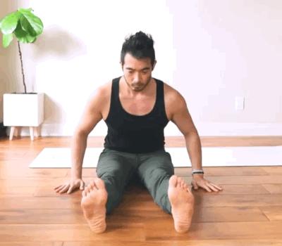 瑜伽站立前屈如何轻松往后跳,瑜伽站立前屈如何纠正弓背