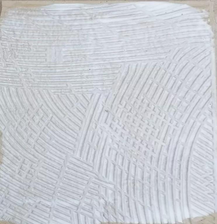 用瓷砖胶贴瓷砖要不要刷背胶,使用瓷砖胶的正确方法