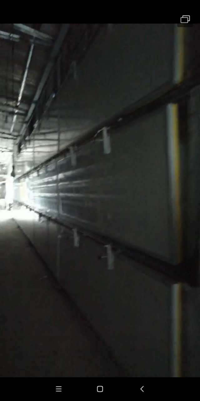 养鸡系统鸡舍,养鸡如何降低成本做好保温