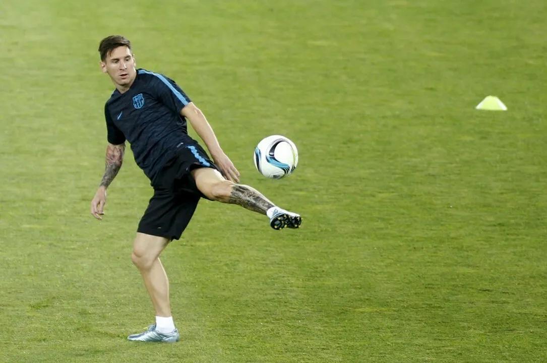 足球比赛可以多个赛事一起进行吗,足球比赛赛程表10个队如何编排