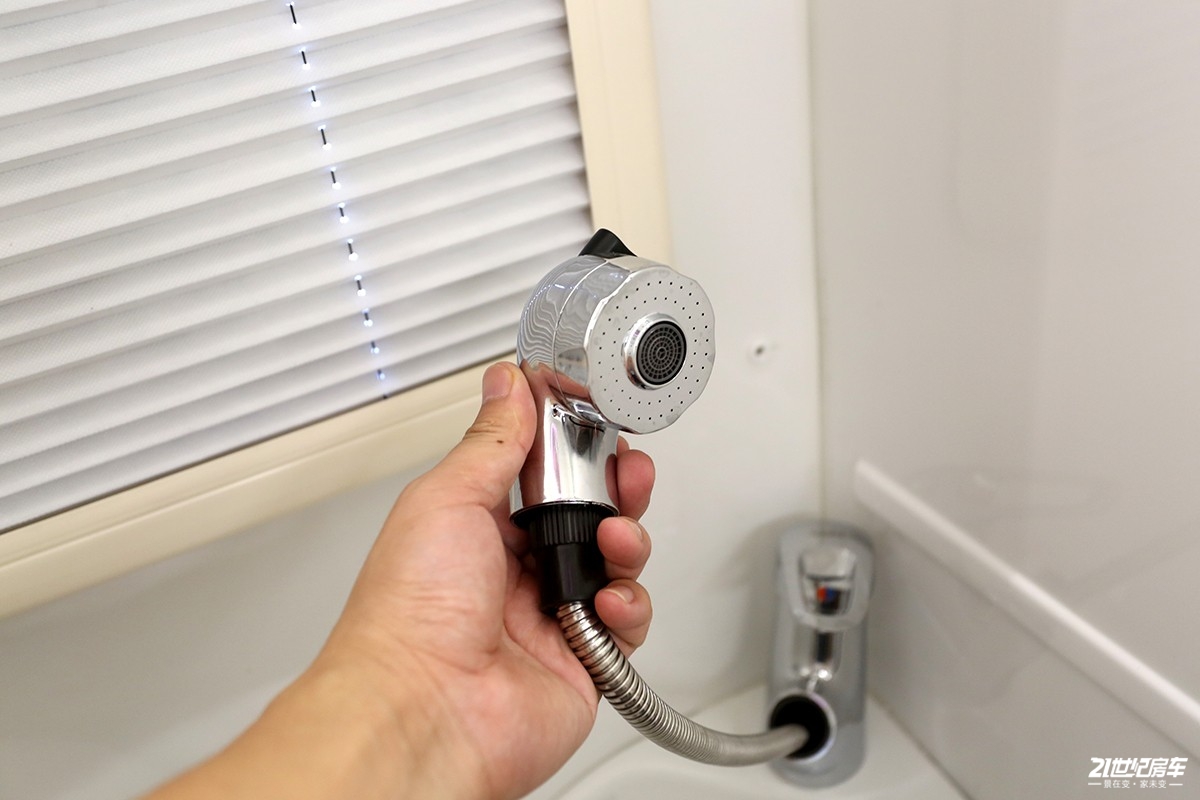 览众自由炮皮卡b型房车价格,2024款览众自由炮房车测试