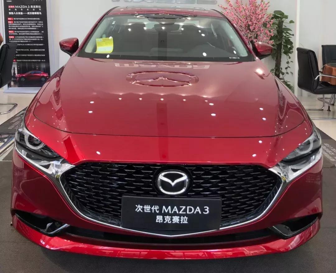 全新马自达三试驾,试驾全新马自达3两厢版视频