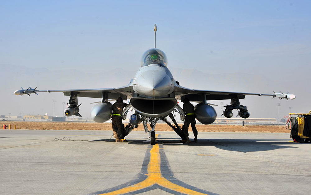 F-16“战隼”多用途战斗机