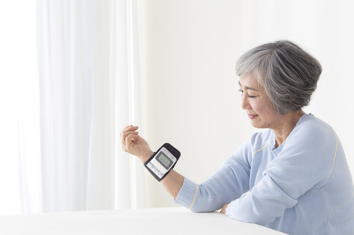 普通高血压患者应降至多少以下,高血压危险因素的分组标准