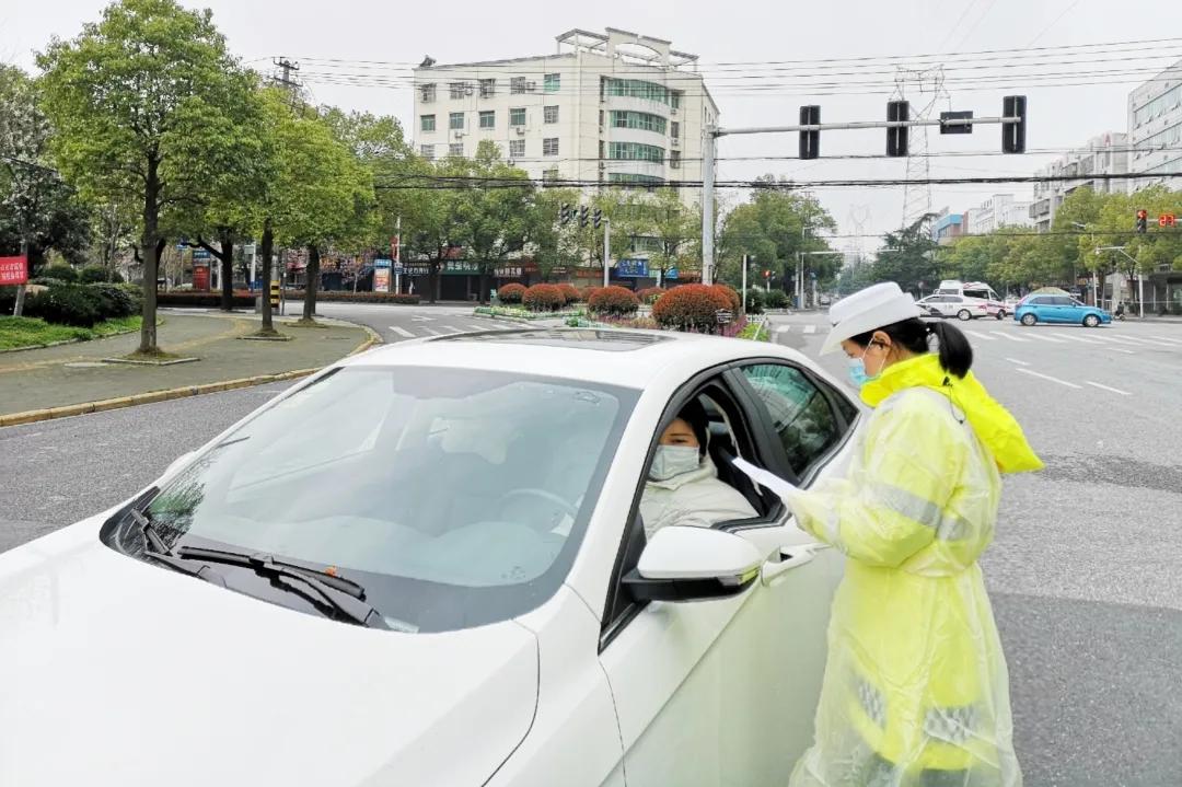 巾帼芳华绽放在每个时节,铿锵玫瑰别样红最美巾帼绽芳华