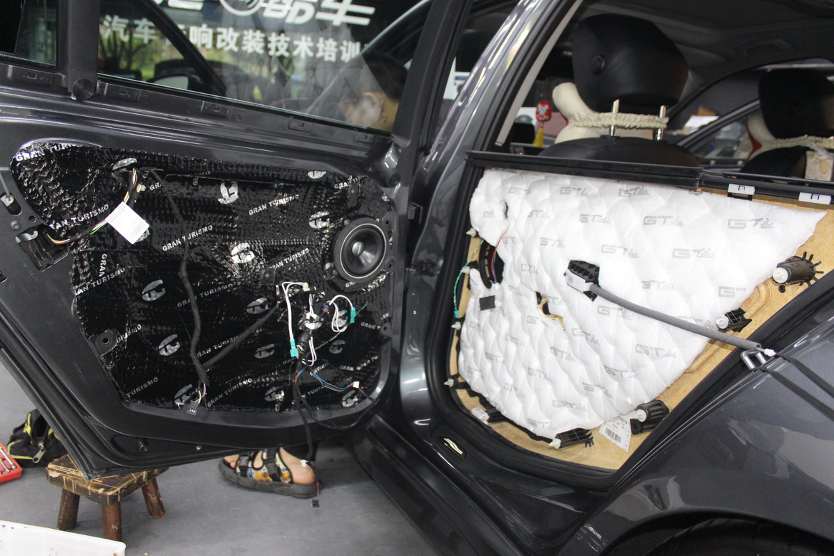 宝马专车定制音响改装,宝马改装用什么音响比较好