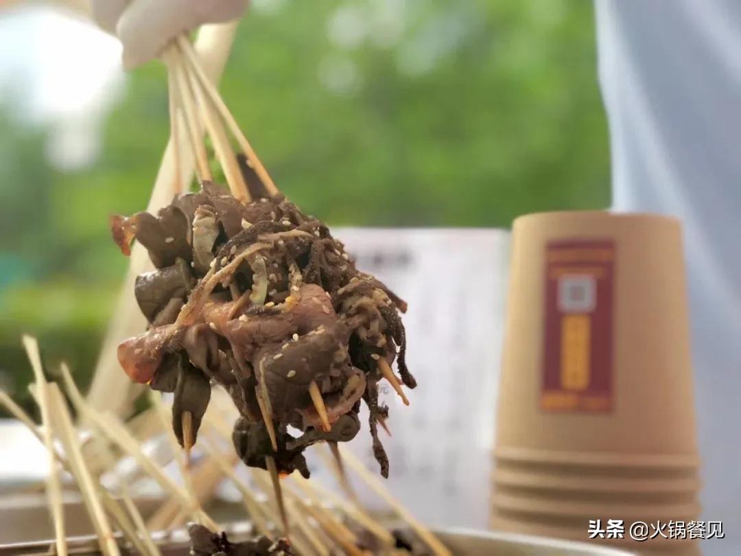 串串香生意火爆视频,串串香商业模式