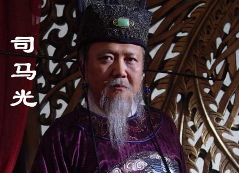 湖北发现一竹简：难怪母后与“太监”出轨、产子，秦始皇仍能原谅