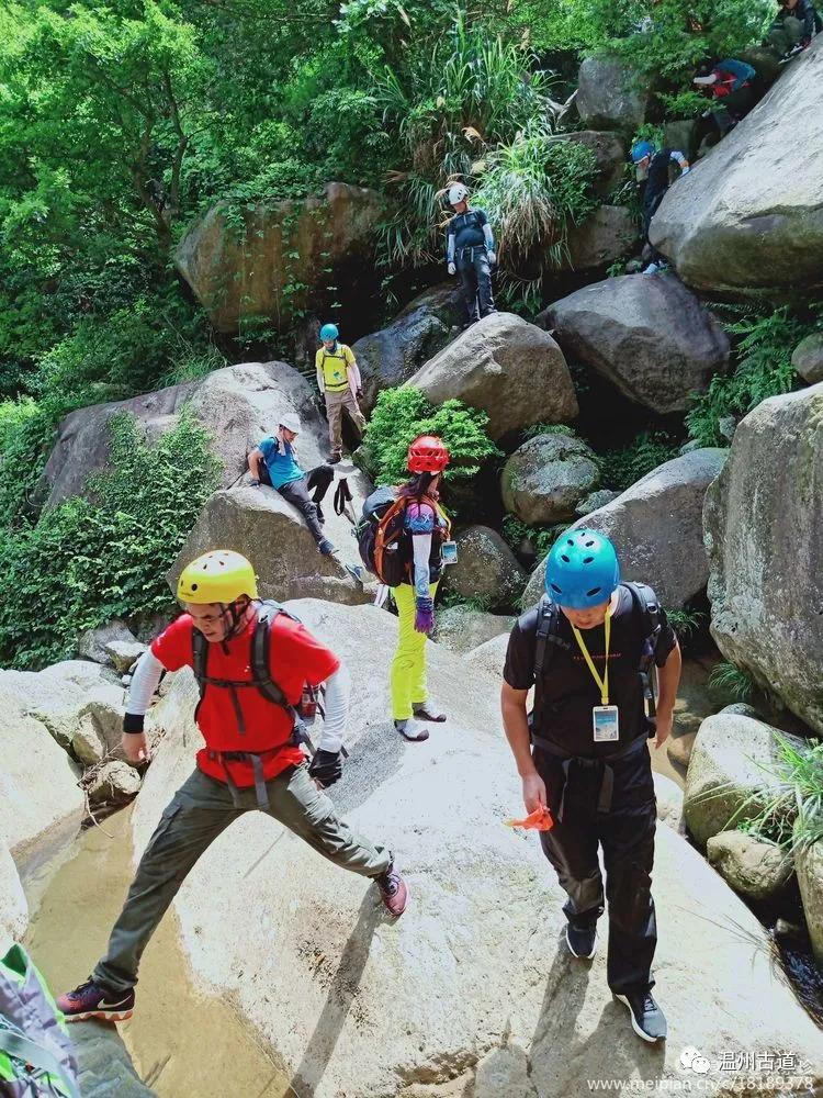 温州茶山卧龙潭,温州卧龙峡风景区