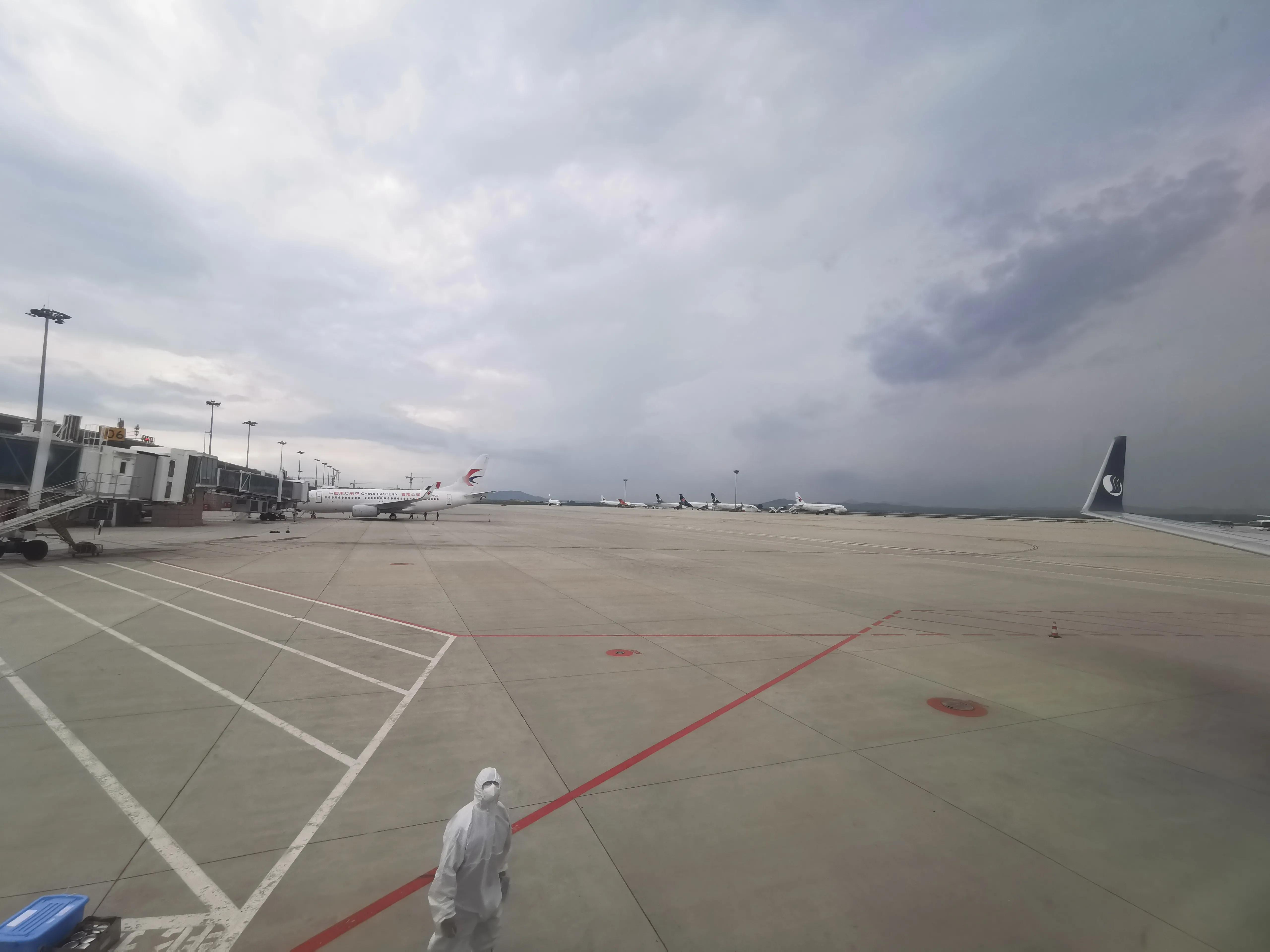 回国隔离时间7天,回国人员集中隔离后怎么回家