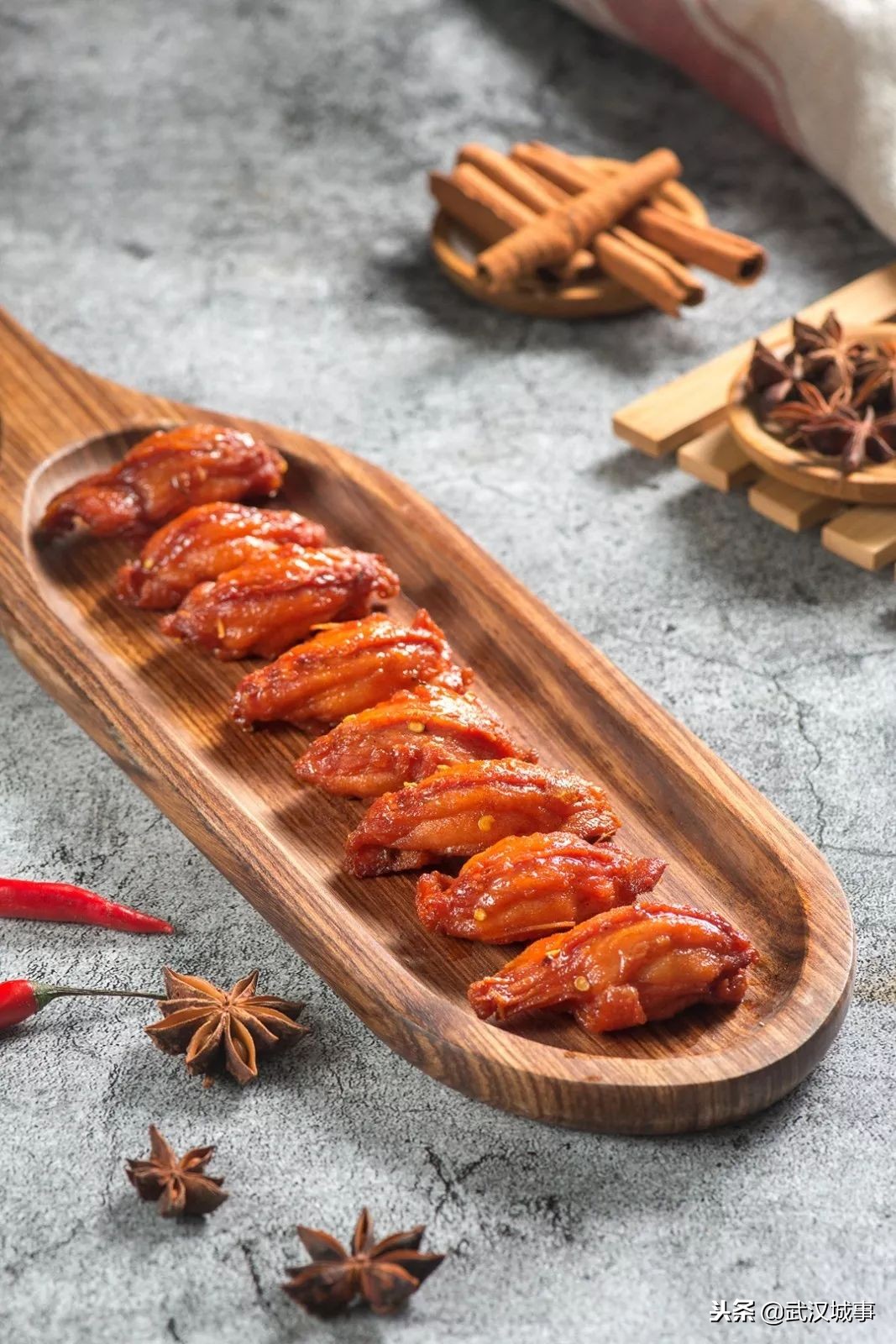 独家揭秘20年卖了两百多万只鸡的老板,到底有什么特异功能!