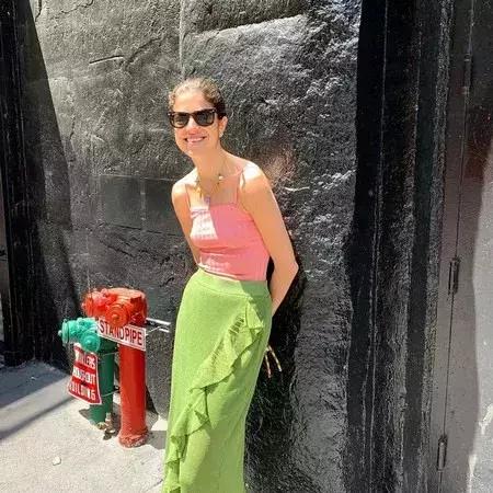 欧阳娜娜黄褐发色,2022年最流行显白的颜色