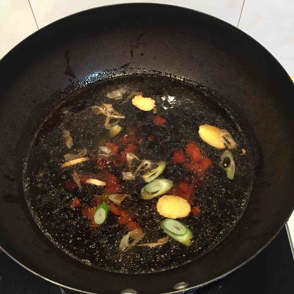 炖鱼汤一般什么鱼炖的好吃,炖鱼汤要用什么鱼做才好吃有营养