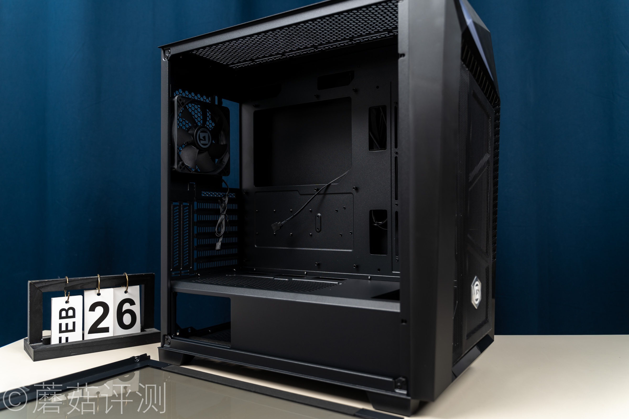 艾湃电竞机箱白色,艾湃电竞水冷评测