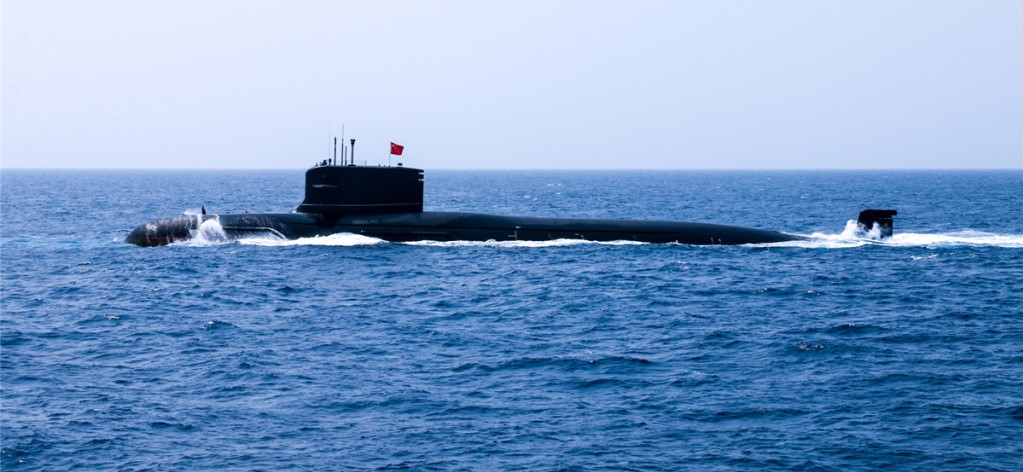 093型核潜艇vs3艘阿华级战列舰,093和阿库拉