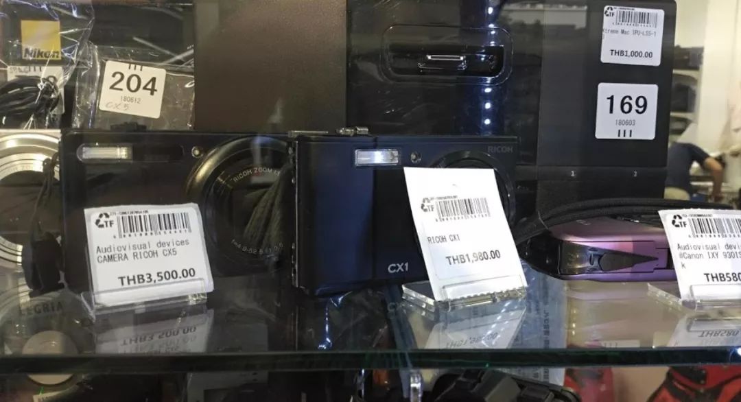 听说许多泰国男女都被这家日本店给吸引了