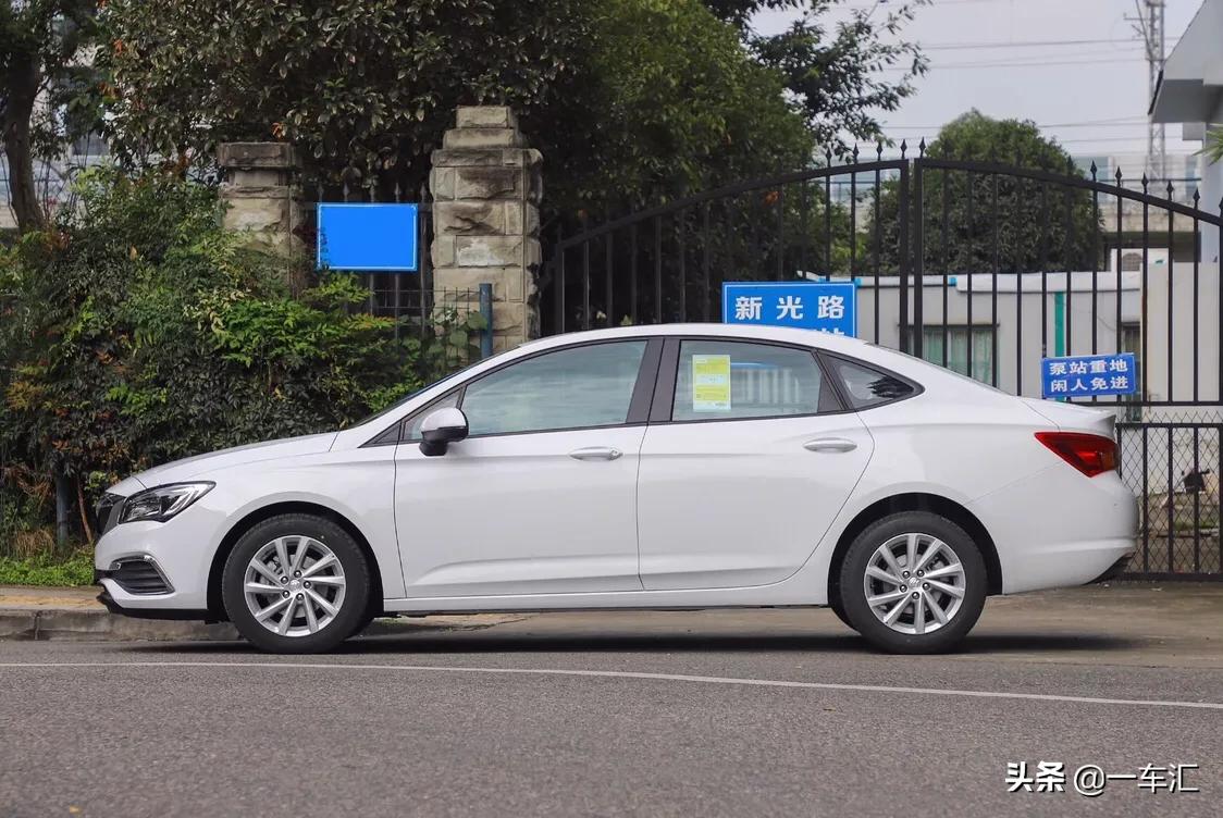 别克威朗2020三厢进取型落地价,最低配别克威朗和标致408价格