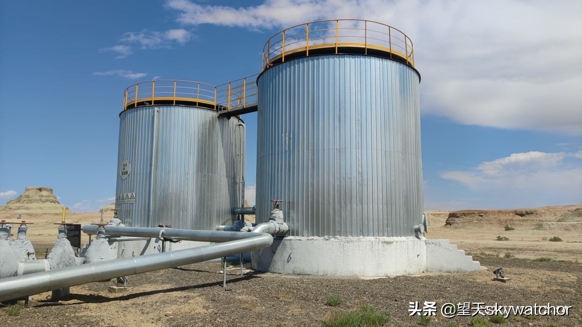 克拉玛依魔鬼城石油井,克拉玛依魔鬼城