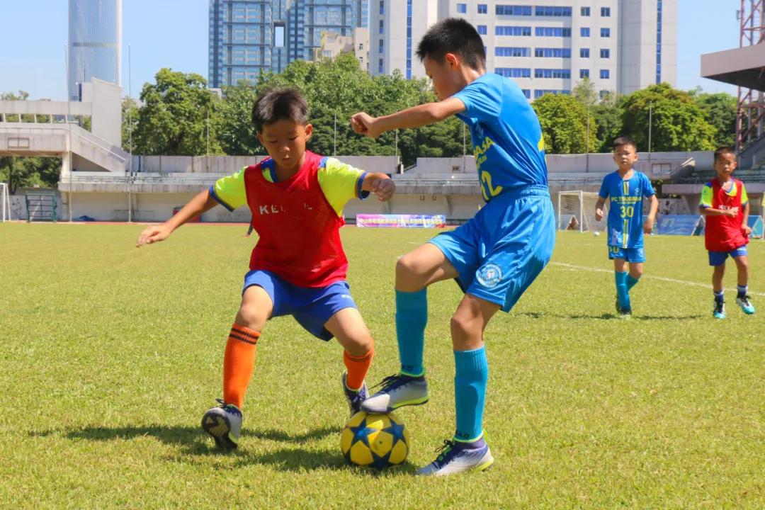 当中山、日本足球青训“激情相遇”，你更支持谁？