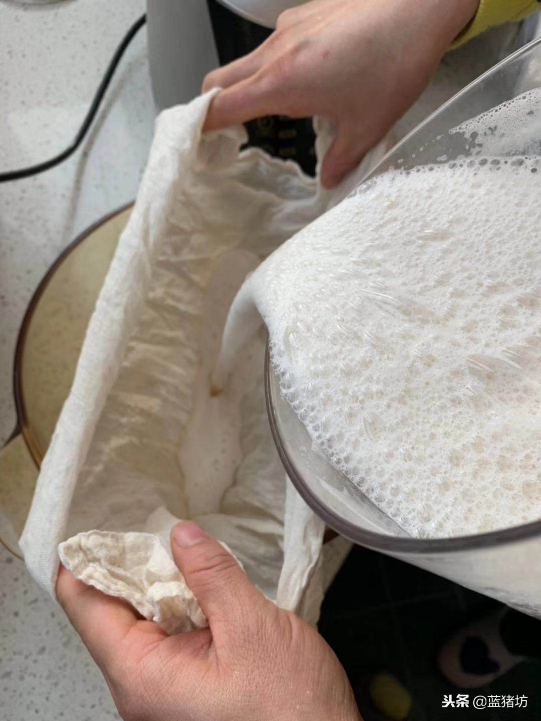 自制黄豆鸡蛋豆腐的做法和配方,怎么做豆腐一斤黄豆出5-10斤豆腐