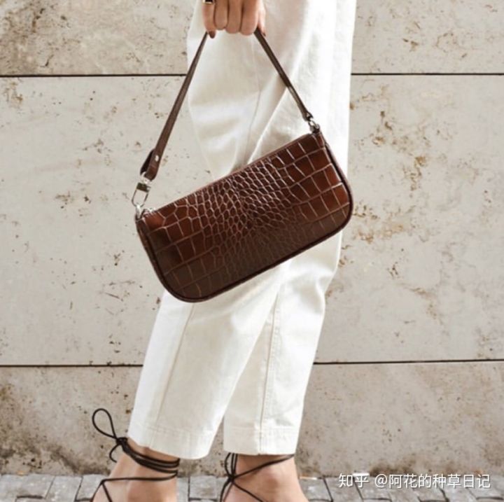 lv香奈儿gucci哪个包包值得入,好看又轻的包包lv