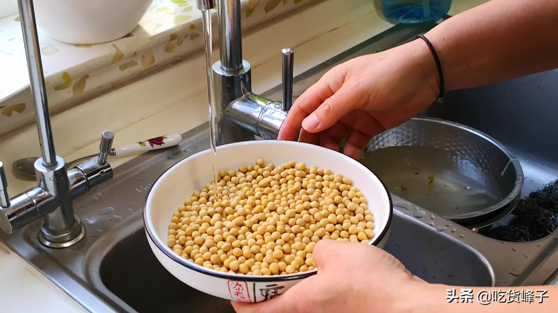 乡下糖豆的做法,炒糖豆子教学视频