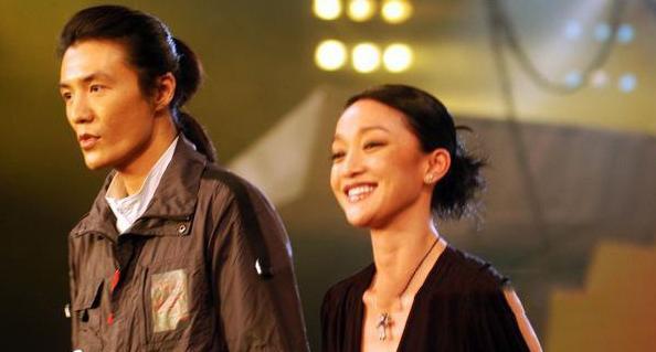 周迅被拒婚最后结局,不完美受害人周迅拒绝陪酒后续